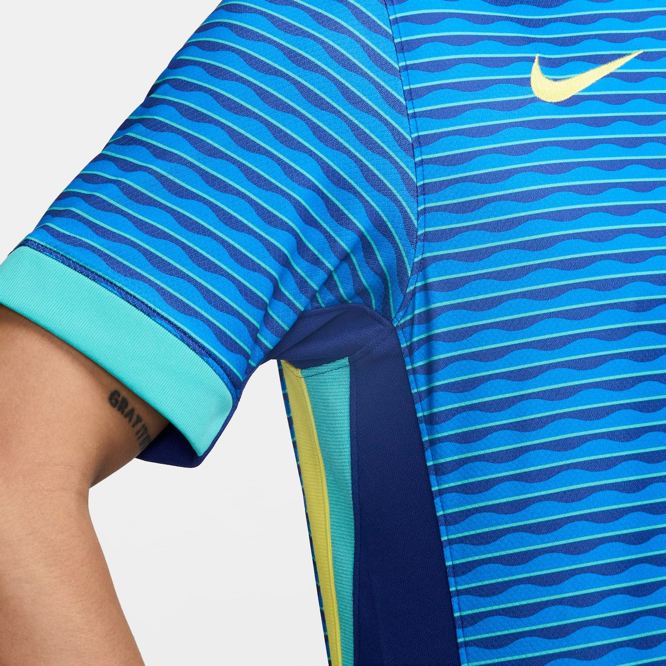 Camisa Brasil II 24/26 - Torcedor Nike